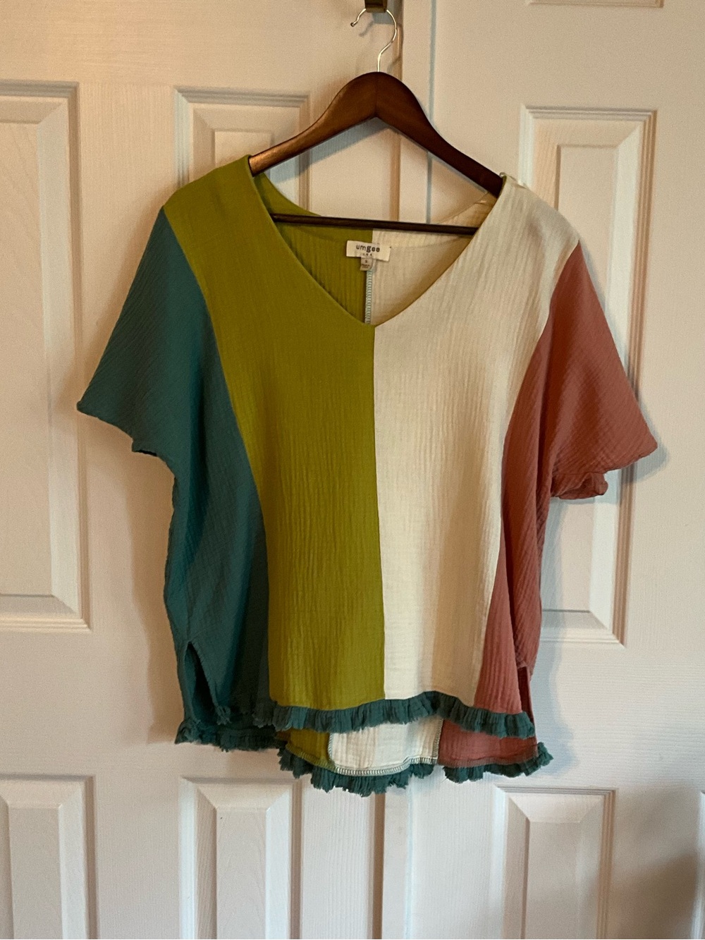 Umgee Colorblock V-Neck Flutter Sleeve Top in Teal, Olive, Cream & Dusty Rose